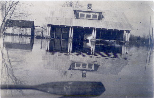 floodedhouse01.jpg